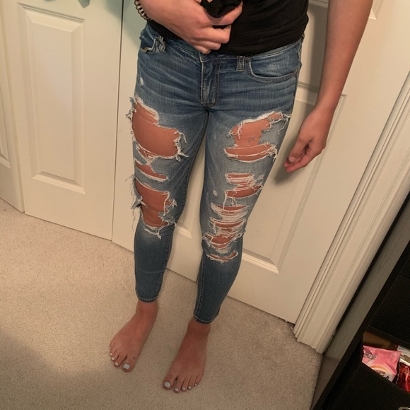 American Eagle Ripped Jeans - Picture 1 of 3